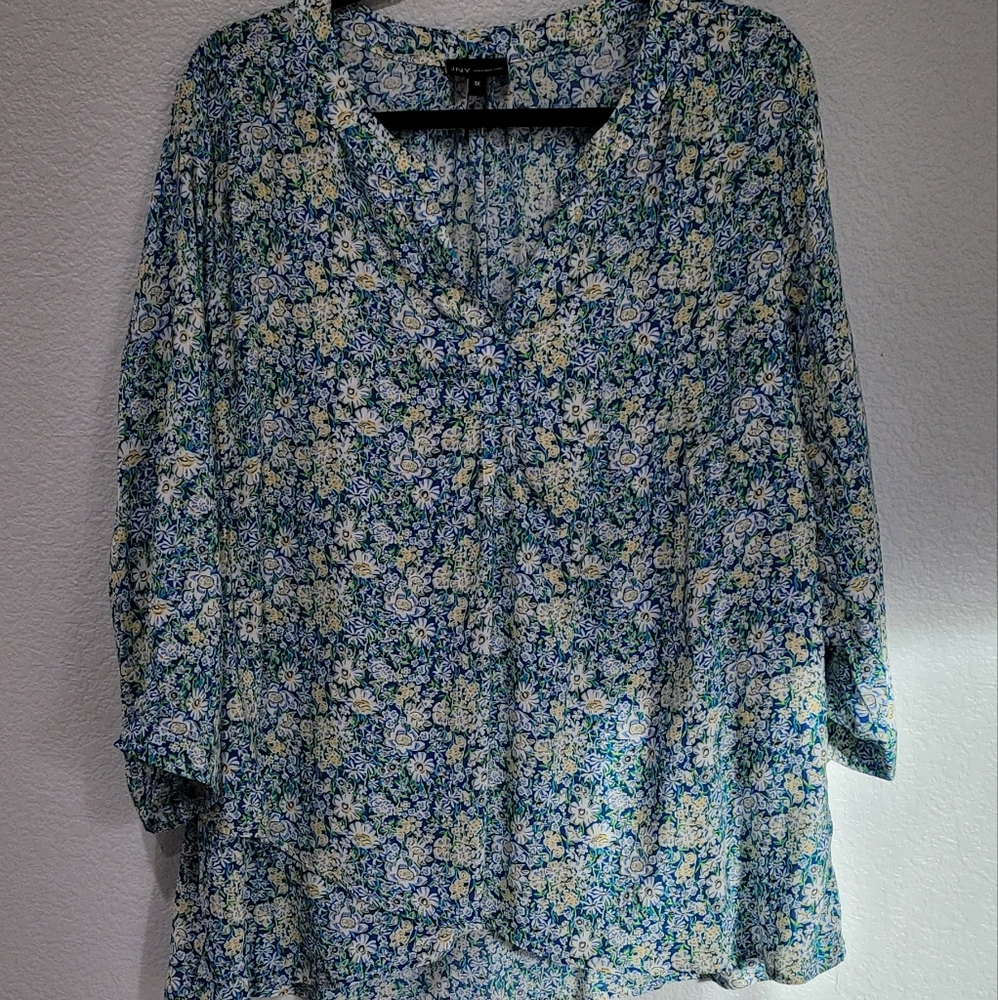 JNY long sleeve flowery blouse